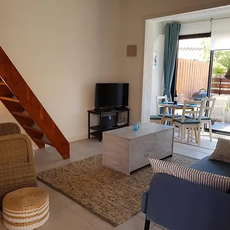 Ayguades Maison De L'etang 3 Personnes, Wifi Gratuit דירה *